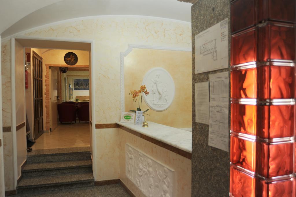 Hotel Veronese Genoa Exterior photo